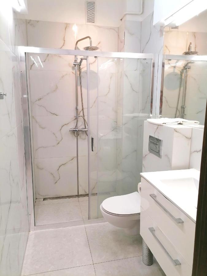 Metro Wilson Apartment *